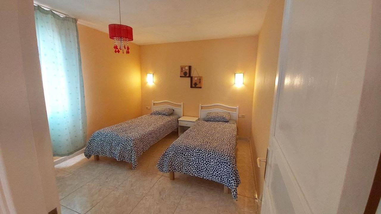 Sunny Self-Catering Apartment Costa Teguise, Lanzarote, Spain Екстериор снимка