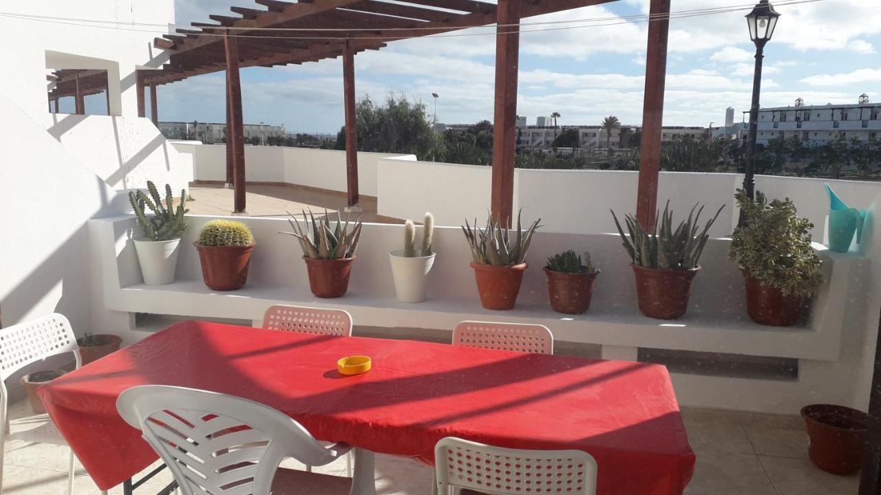 Sunny Self-Catering Apartment Costa Teguise, Lanzarote, Spain Екстериор снимка